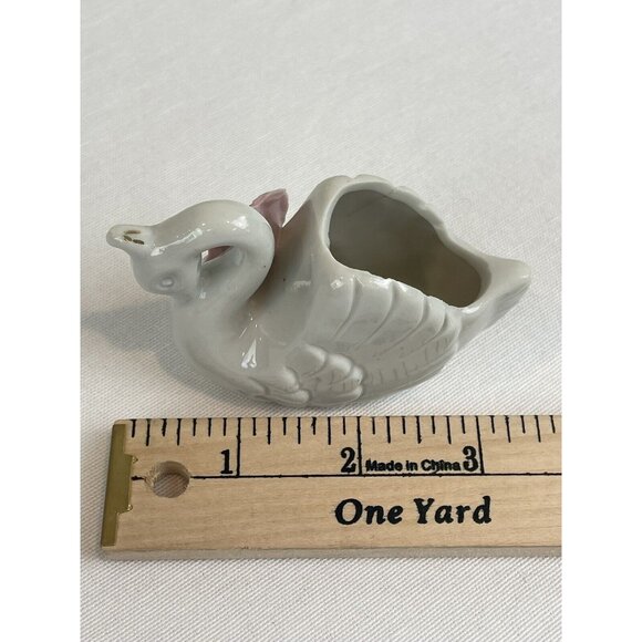 Vintage Mini White Swan Ceramic Planter Trinket Dish Pink Ceramic Roses Japan 2" - Picture 11 of 11